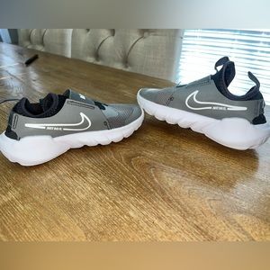 NIKE FLEX RJNNER 2 - 12C Grey